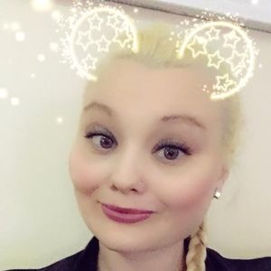 Meet your Posher, April